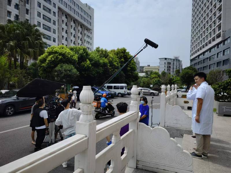 上城区广告片拍摄公司低成本实现高规格制作的诀窍